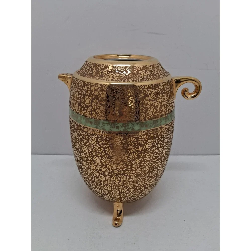 AK Kaiser Bavaria Gold Porcelain Fragonard Romantic Scene Footed Vase Pitcher